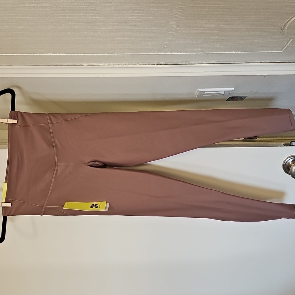 NWT All In Motion UPF 50+ Workout Set Light Brown XS - Picture 7 of 15